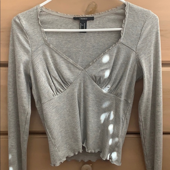 Long sleeve grey top - Picture 2 of 2